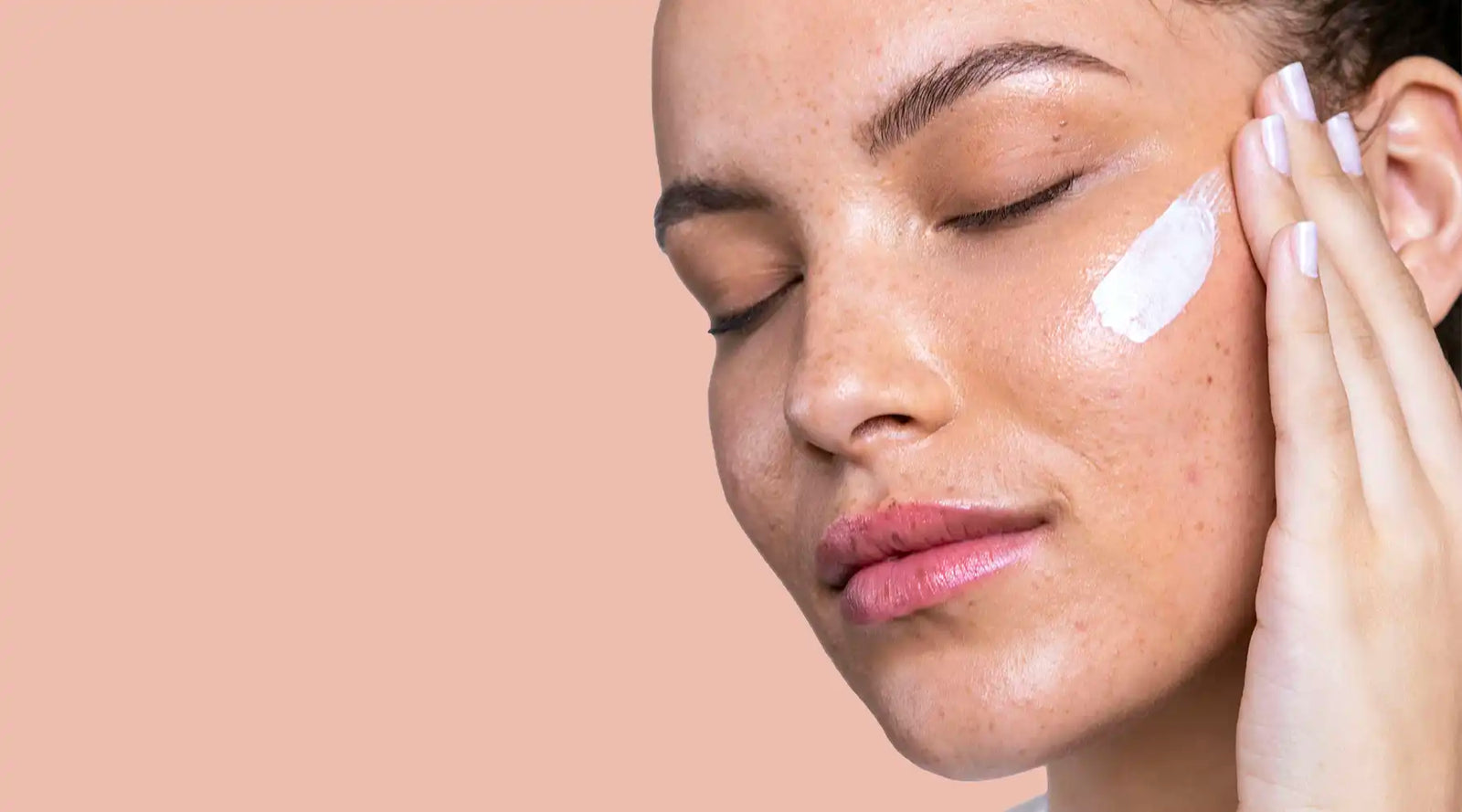 Dehydrated vs Dry Skin - What’s the Difference?